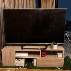 大型テレビ　60インチ