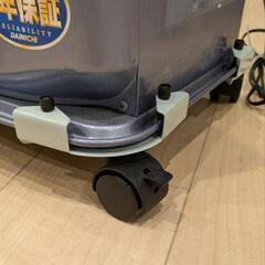 キャスター付き石油ファンヒーターの画像
