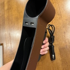 ドリンクホルダーUSB付きの画像
