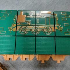 最終値下げしました　たためるトーマス機関車の画像