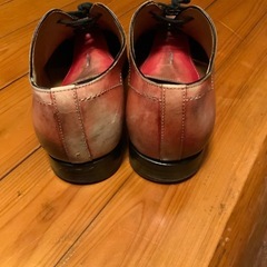 フランチェスコべニーニョ　サイズ6 サイズ感は私は普段スニーカーは26センチを履きますが、ちょうど良い感じです。の画像
