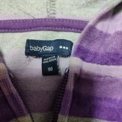 肌寒いこの時期大活躍　ベビーGAPパーカーの画像