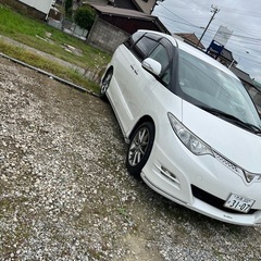 Toyota Estima一回払いです，良かったらそのまま乗って帰れますの画像