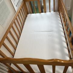 ベビーベッドの画像