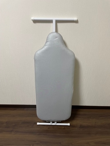 【確約済】スタンド式 アイロン台
