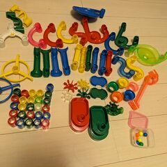 ボール落とし　toto toys マーブルラン