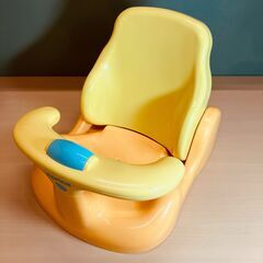 アップリカのバスチェアの画像