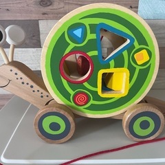 Hape ハペ ウォークアロング スネイル 木製 カタツムリ