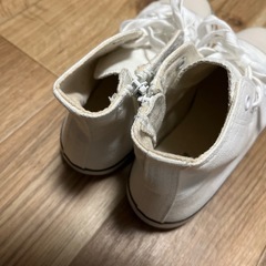 a.v.vのハイカットスニーカー　レディース　23センチの画像