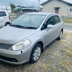 NISSAN TIIDA ( LATIO)