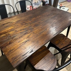 モダンデコのダイニングセット