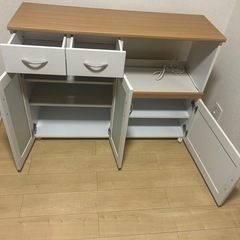 食器棚、レンジボードの画像