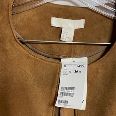 【新品⚜️】H&M エイチアンドエム ノーカラースウェードコート 七分袖 茶 ブラウン S Mの画像