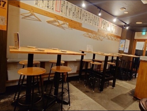 テーブル＋椅子4脚　4セット