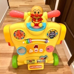アンパンマン　乗って！押して！へんしんウォーカー　押し車