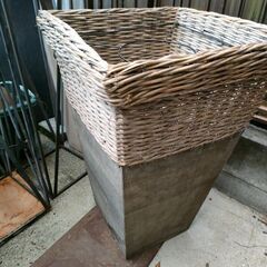 無料　上目黒　大型花器(2) 　生花店向けの画像