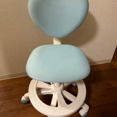 イトーキ　学習椅子　水色