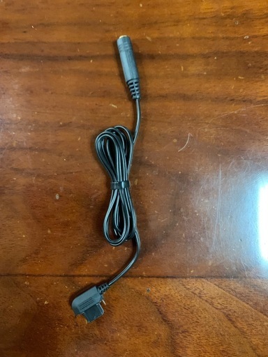 aｕ携帯電話用丸型イヤホンジャック変換アダプタ01(3)