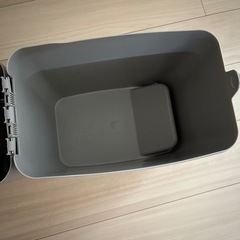 アップリカ　ニオイポイ　オムツ　ゴミ箱　オムツポットの画像