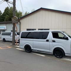 自動車販売、用品取付販売の画像