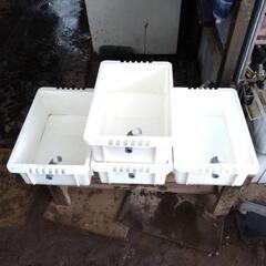 メダカ容器