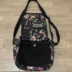 ミニーマウス×黒 POPなポケットいっぱいショルダーバッグの画像