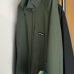コロンビア マウンテンライフエンジョイソフトシェルジャケット カーキ XLサイズの画像