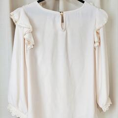タグ付き新品 axes femme シフォンブラウスの画像