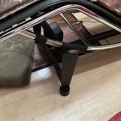 カッシーナのLC４ヴィラチャーチ　カウ柄 リプロダクトの画像