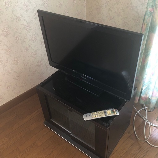 パナソニック　32型テレビ