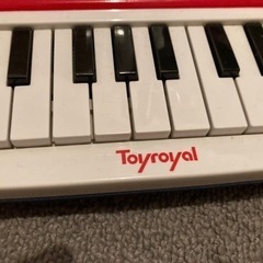 電子ピアノおもちゃの画像