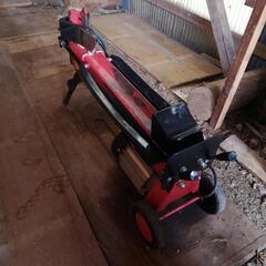 お話し中　薪割りに！電動薪割機　7トンの画像