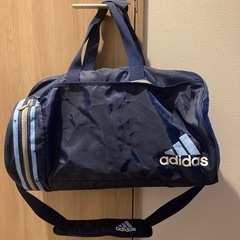 adidasボストンバッグ
