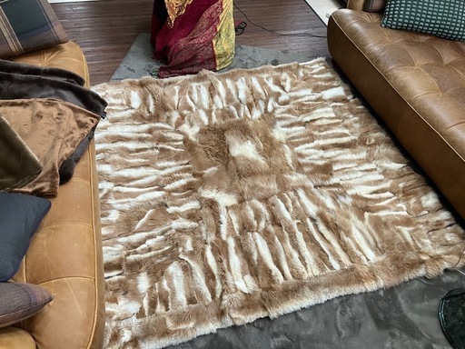 グアナコの天然ラグ