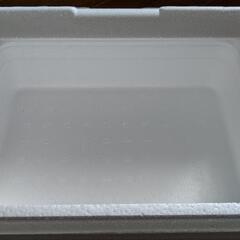発泡スチロール　クーラーボックス2