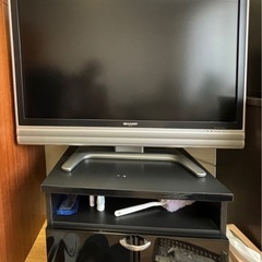 シャープ液晶テレビ42インチの画像