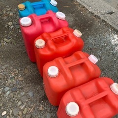 灯油タンク5個