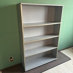 4段型の棚の画像