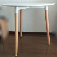 丸テーブル / 直径80cmの画像