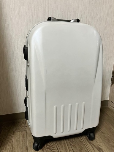 ① Product Inspected　キャリーケース　スーツケース　美品