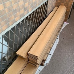 ウッドデッキ　ベランダ　ガーデニング　板　