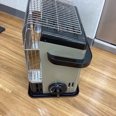 【取りに来られる方限定！！】Iwatani カセットガスストーブ　2020年製の画像