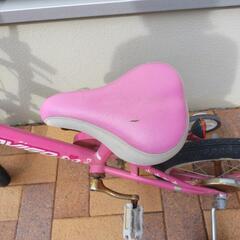 【受渡者決定】無料　女の子　補助輪付き自転車　の画像