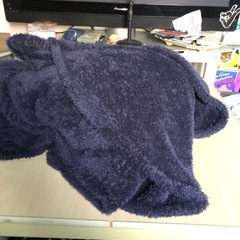 こたつテーブルと布団の画像