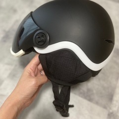スキースノボ用ヘルメットの画像