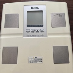 タニタ　体重計の画像