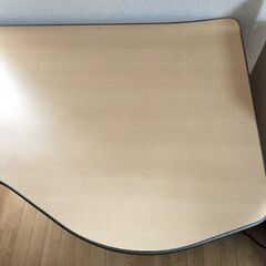 オカムラの作業机　パソコンディスク　テーブル　okamuraの画像