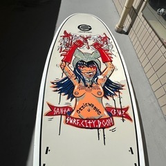 サンタクルーズ　SantaCruz Ozzie 5.8 軽量　フルセット、キールツインフィン、ツイン＋スタビフィン、美品格安激安サーフボードの画像