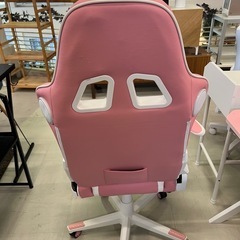 ゲーミングチェアの画像