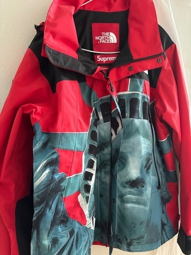 シュプリーム
supreme